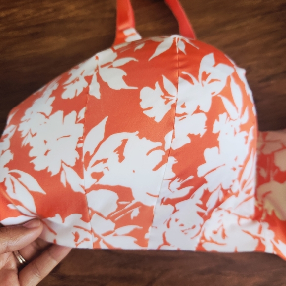 Torrid Curve Bra - Picture 3 of 6